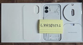 Mint
													Nothing Phone (2) - Unlocked, White, 256 GB, 12 GB, photo 3 of 7
