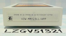 New
													Apple iPhone SE 3rd Gen 2022 - Verizon, Midnight, 64 GB, A2595, photo 5 of 6