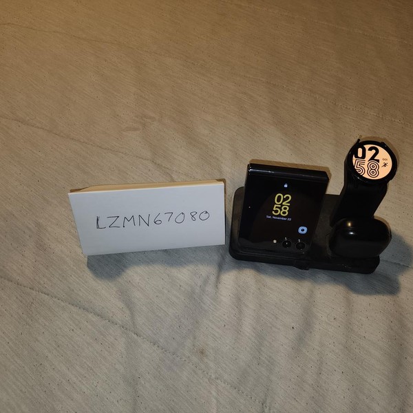 Samsung Galaxy Z Flip5 - Verizon, 256 GB, Graphite, 8 GB, SM-F731U