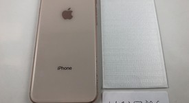 Fair
													Apple iPhone 8 - Unlocked, Gold, 64 GB, A1905, GSM, photo 4 of 8