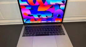 Good
													MacBook Pro 2017 (No Touch Bar) - 13" - I5, Gray, 256 GB, 8 GB, photo 1 of 8