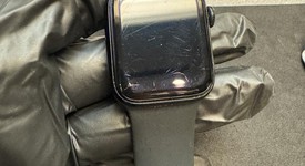 Fair
													Apple Watch SE 2nd Gen 40mm - Midnight, A2722 - GPS, Aluminum, photo 3 of 5