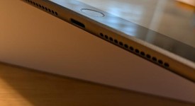 Mint
													Apple iPad 8th Gen - Wi-Fi, Gray, 128 GB, A2270, photo 4 of 8