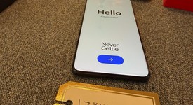 Mint
													OnePlus 13 - Unlocked, Black Eclipse, 512 GB, 16 GB, photo 2 of 8