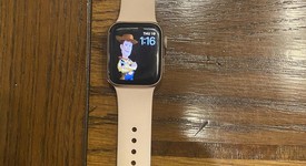 Good
													Apple Watch Series 6 40mm - Gold, A2291 - GPS, Aluminum, photo 2 of 5