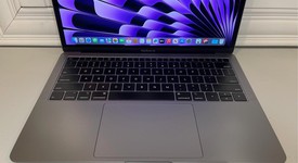 Good
													MacBook Air 2019 - 13" - I5, Gray, 512 GB, 16 GB, photo 5 of 10