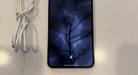 Good
													Nothing Phone (2) - Unlocked, Gray, 256 GB, 12 GB, photo 1 of 6