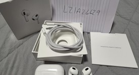 Used
													Apple AirPods 3rd Gen - MagSafe Case, photo 5 of 5
