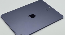 Good
													Apple iPad Air 5th Gen - Unlocked, Gray, 64 GB, A2589, photo 3 of 7