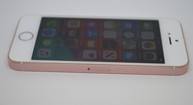 Mint
													Apple iPhone SE 1st Gen 2016 - Unlocked, Rose Gold, 128 GB, A1662, photo 4 of 11