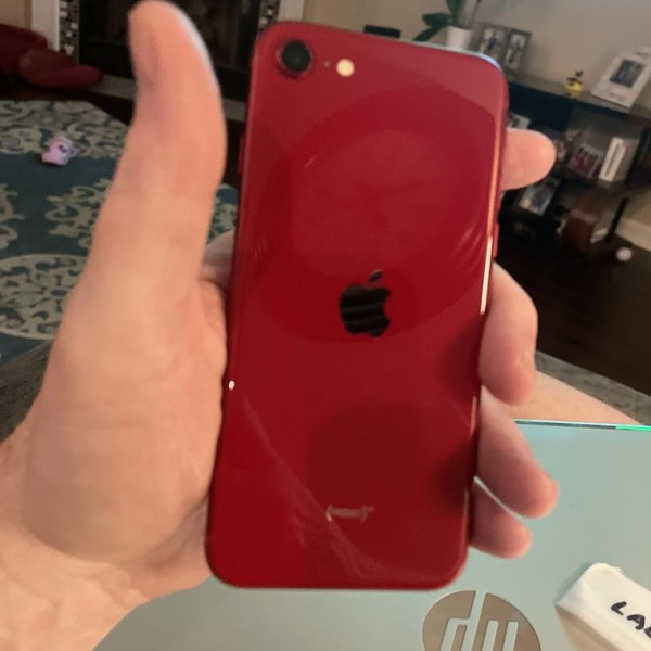 Apple iPhone SE 3rd Gen 2022 - Unlocked, 64 GB, Red, A2595