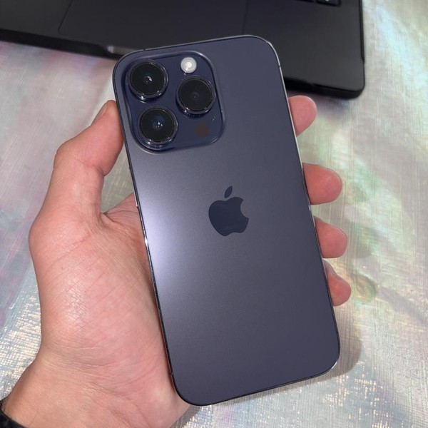 Apple iPhone 14 Pro - Unlocked, 256 GB, Purple, A2650