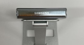 Good
													Samsung Galaxy Z Flip5 - Unlocked, Mint, 256 GB, 8 GB, SM-F731U1, photo 5 of 6