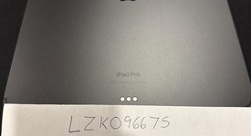Mint
													Apple iPad Pro 13" (M4) 2024 - Unlocked, Black, 2 TB, 16 GB, A2926, Standard Glass, photo 4 of 15