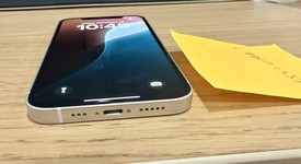 Mint
													Apple iPhone 12 - Unlocked, White, 128 GB, A2172, photo 5 of 8