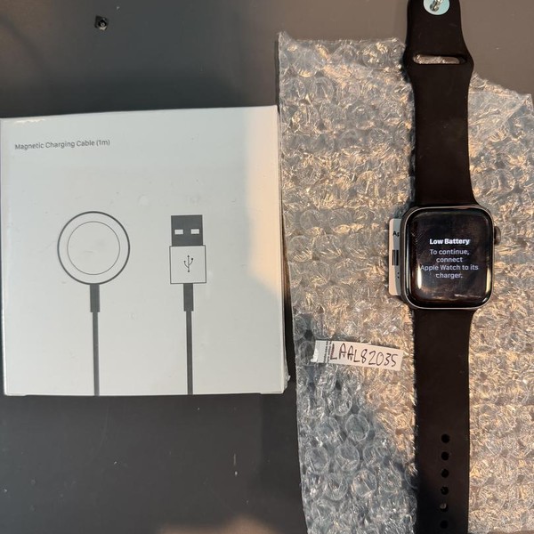 Apple Watch Series 5 40mm - Unlocked, Gray, A2094 Cellular, Aluminum