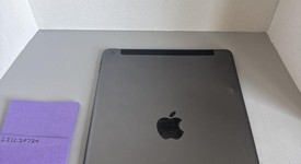 Fair
													Apple iPad 9th Gen - Unlocked, Gray, 64 GB, A2603, photo 3 of 8