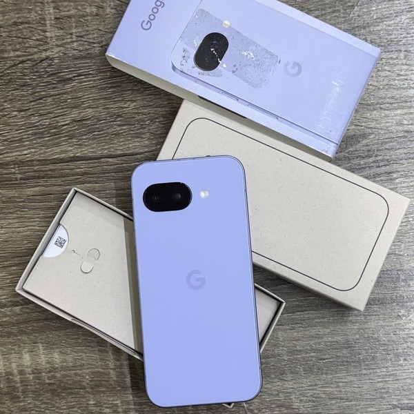 Google Pixel 9a - Unlocked, 128 GB, Iris, 8 GB