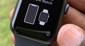 Mint
													Apple Watch Series 5 40mm - Gray, A2092 - GPS, Aluminum, photo 1 of 15