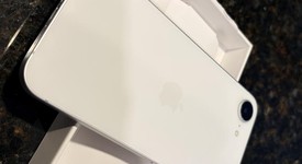 Mint
													Apple iPhone 16e - Unlocked, White, 128 GB, A3212, photo 5 of 9