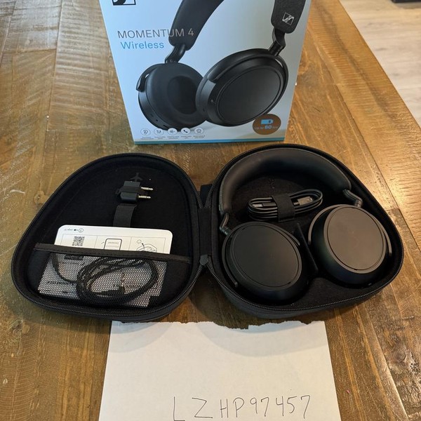 Sennheiser Momentum 4 - Black