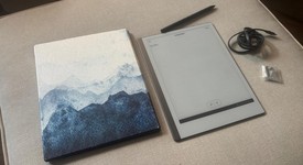 Mint
													reMarkable 2, photo 5 of 6