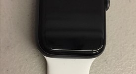 Good
													Apple Watch Series 4 44mm - Unlocked, Gray, A1976 - Cellular, Aluminum, photo 2 of 6