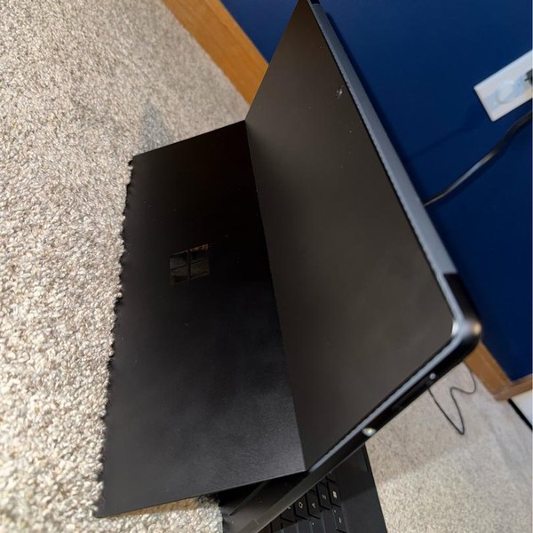 Microsoft Surface Pro 8 - 512 GB, Graphite, 16 GB, Intel Core i7