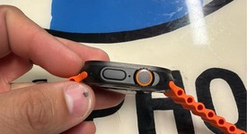 Mint
													Apple Watch Ultra 3 49mm - Unlocked, Black, A3281, photo 4 of 5