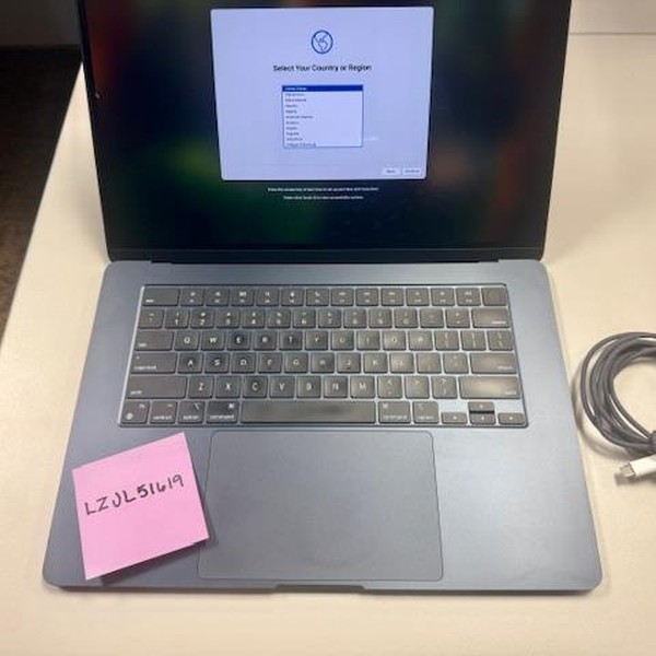 MacBook Air 2023 (M2) - 15 inch - 256 GB, Midnight, 8 GB, Apple M2