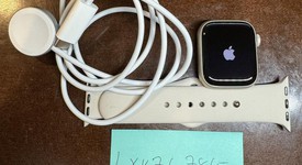 Mint
													Apple Watch Series 8 41mm - Unlocked, Starlight, A2772 - Cellular, Aluminum, photo 3 of 25