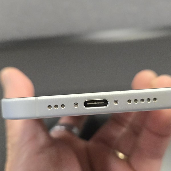 Apple iPhone 16 - Unlocked, 128 GB, White, A3081