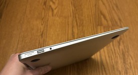 Good
													MacBook Air 2017 - 13" - I5, Silver, 128 GB, 8 GB, photo 5 of 9