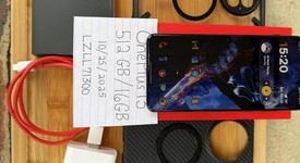 Mint
													OnePlus 13 - Unlocked, Black Eclipse, 512 GB, 16 GB, photo 2 of 22