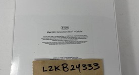 New
													Apple iPad 9th Gen - Unlocked, Gray, 64 GB, A2603, photo 4 of 6