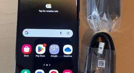 Mint
													Samsung Galaxy S22 - AT&T, Black, 128 GB, 8 GB, SM-S901U, photo 1 of 8