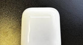 Used
													Apple AirPods 2nd Gen - Lightning Case, photo 6 of 6
