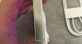 Mint
													Apple iPhone 16 Pro Max - Unlocked, White, 256 GB, A3084, photo 4 of 7