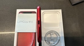 Mint
													Apple iPhone Xr - Unlocked, Red, 64 GB, A1984, photo 5 of 8