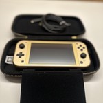 Mint Nintendo Switch Lite - Gold, Hyrule Edition