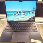 Mint MacBook Air 2022 (M2) - 13 inch - 256 GB, Midnight, 8 GB, Apple M2