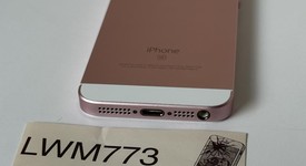 Good
													Apple iPhone SE 1st Gen 2016 - Unlocked, Rose Gold, 16 GB, A1723, photo 4 of 7