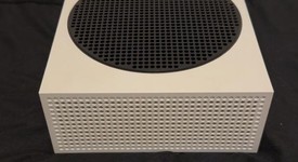 Mint
													Xbox Series S (2020) - Robot White, 1 TB, photo 4 of 7