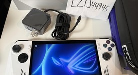 Good
													Asus ROG Ally 7" - Z1 Extreme, White, 512 GB, 16 GB, Ryzen Z1 Extreme, photo 3 of 6