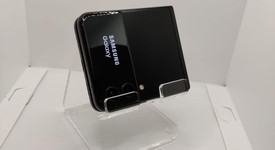 Good
													Samsung Galaxy Z Flip3 5G - Unlocked, Black, 256 GB, 8 GB, SM-F711U1, photo 2 of 6