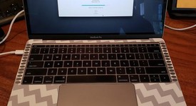 Good
													MacBook Pro 2017 (No Touch Bar) - 13" - Gray, 256 GB, 8 GB, photo 2 of 15