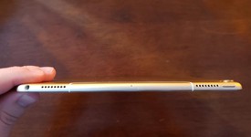 Good
													Apple iPad Pro 10.5" - AT&T, Gold, 64 GB, photo 3 of 16