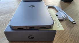 Mint
													Google Pixel 10 Pro XL - Unlocked, Moonstone, 256 GB, GUL82, photo 4 of 7