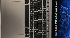 Mint
													MacBook Pro 2018 (With Touch Bar) - 13" - I5, Gray, 256 GB, 8 GB, photo 4 of 9