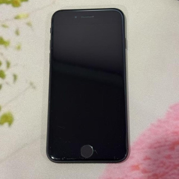 Apple iPhone SE 2nd Gen 2020 - Unlocked, 64 GB, Black, A2275